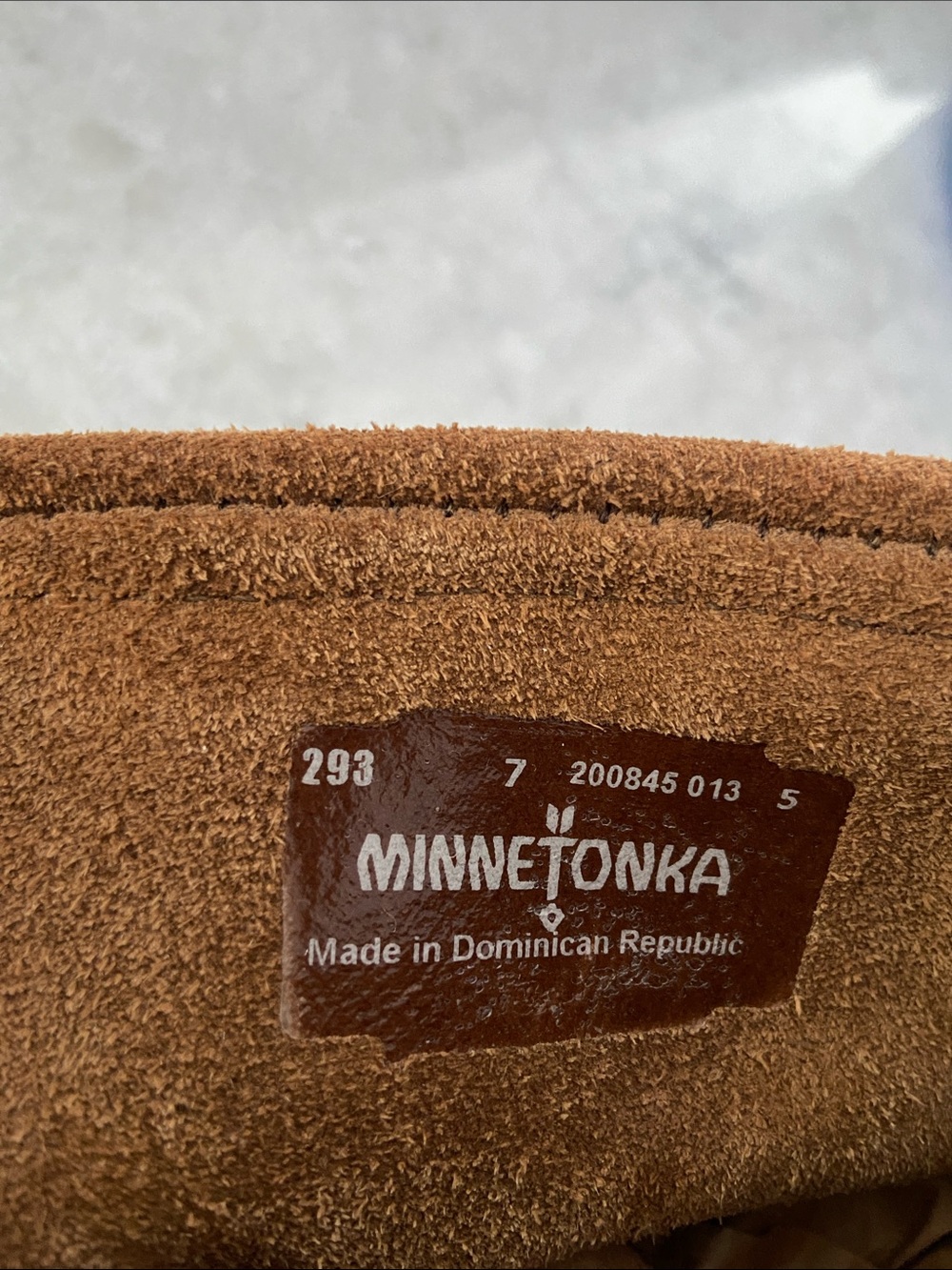 Minnetonka Suede Fringe Moccasin Booties in Chestnut Brown, size 7. Like-NEW - Picture 2 of 14
